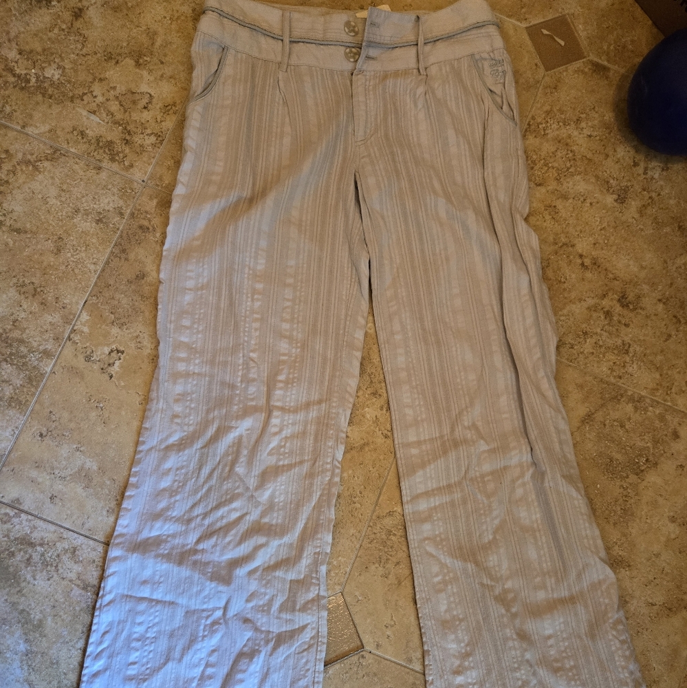 NWT CHILLI PEPPER 100 % Cotton Pants Sz  M in the US sz14 in UK, Originally $155